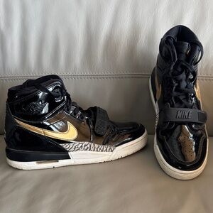Nike Air Jordan Black and Gold Youth Sneakers sz 6.5